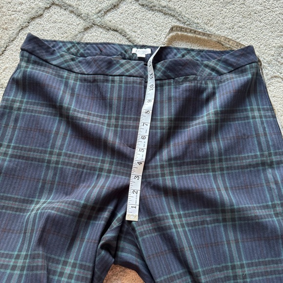 J. Jill Tartan Black and Green Plaid Trousers - Picture 5 of 8